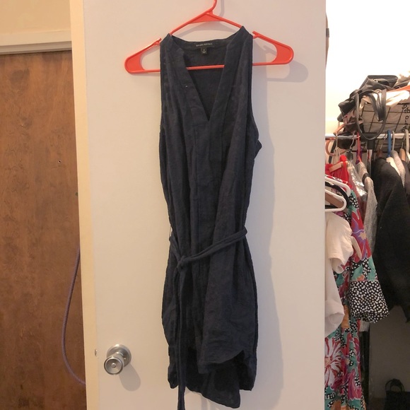 Banana Republic Dresses & Skirts - Banana Republic Navy Razor Back Lace Dress